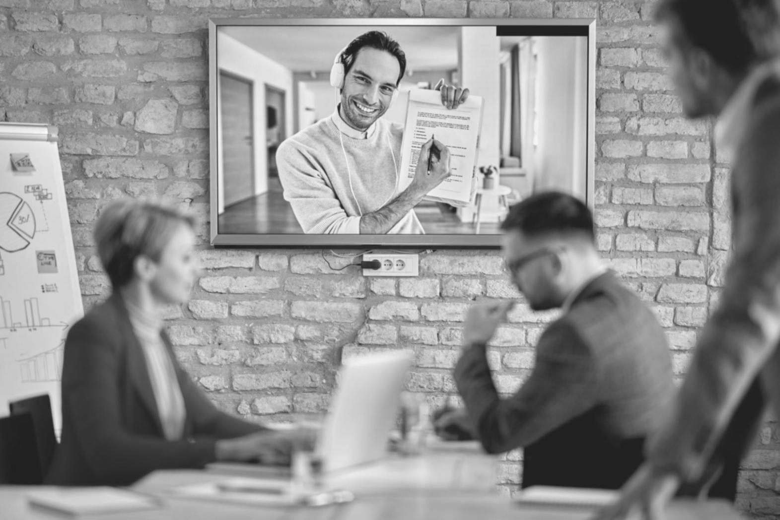 Reunión estratégica sobre optimización de procesos financieros